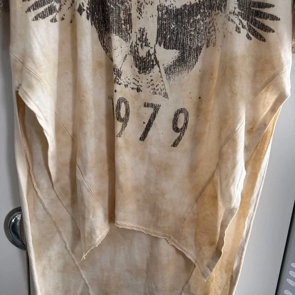 We the Free City Sparkle Tee- XS (runs large) - Picture 4 of 7